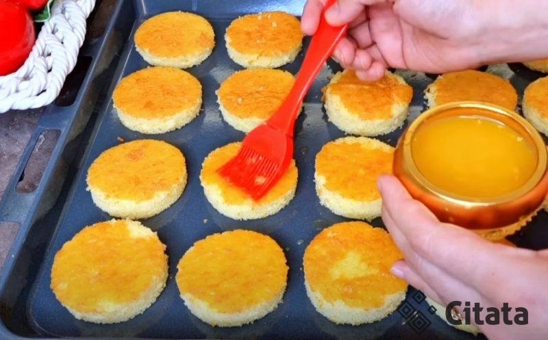 Каждый год готовлю на праздничный стол! Пирожные с кремом: вкусный и быстрый десерт