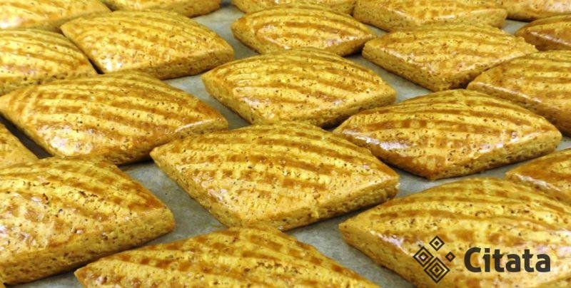 Простой и вкусный рецепт медового печенья. Все смешала и в духовку