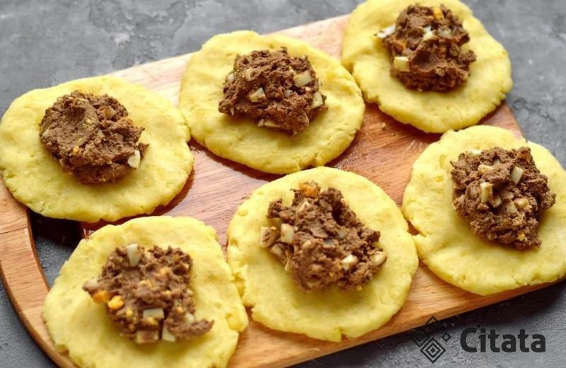 Картофельные зразы с нежной начинкой. Один из самых сытных вариантов ужина