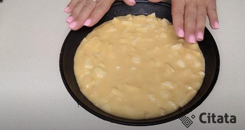 За 15 минут вкусный яблочный пирог. Простой рецепт: к чаю, на сковороде