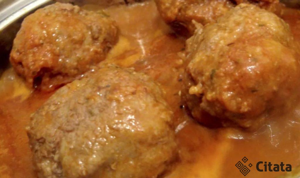 Рецепт быстрой подливы для котлет, как в столовой: совет опытного повара