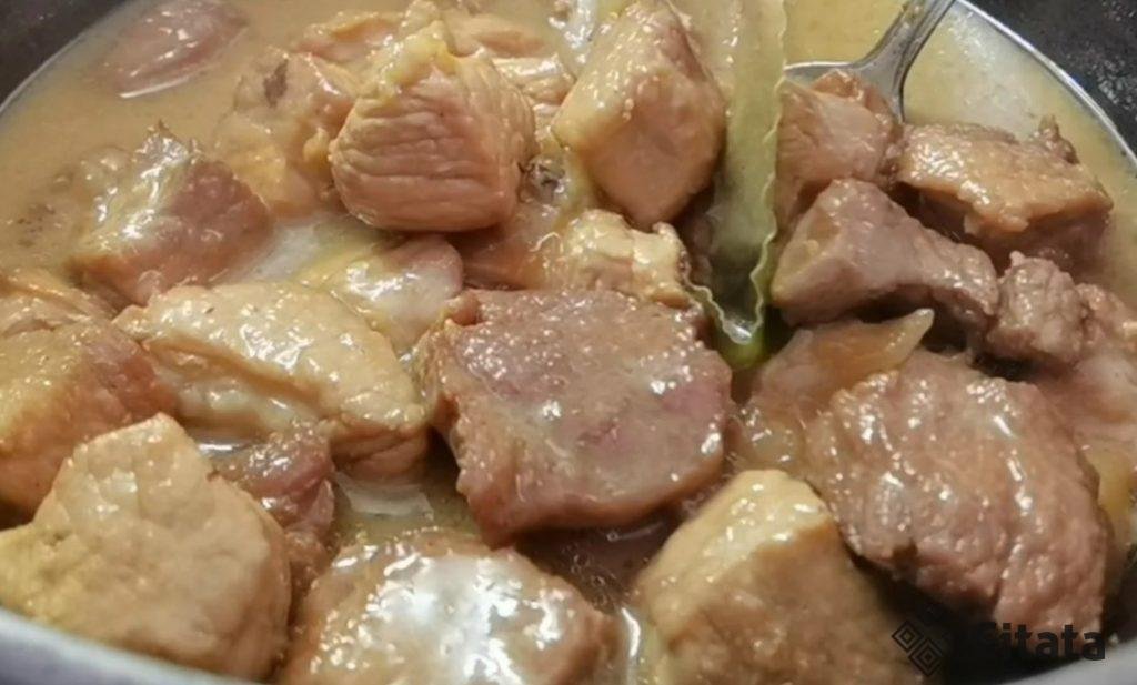 Необычный способ приготовления мяса: получается нежное и вкусное. Рецепт оригинальной подливы