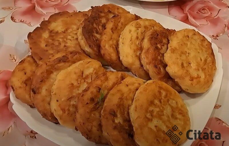 Невероятно быстрые ленивые пирожки с капустой. Простой рецепт без яиц