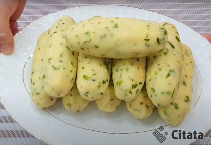 Беру картофель и готовлю шикарный ужин. Можно накормить всю семью: просто, дешево и вкусно