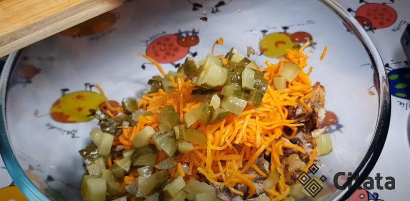 Только 4 ингредиента, но как вкусно. Салат на праздничный стол: достойная закуска