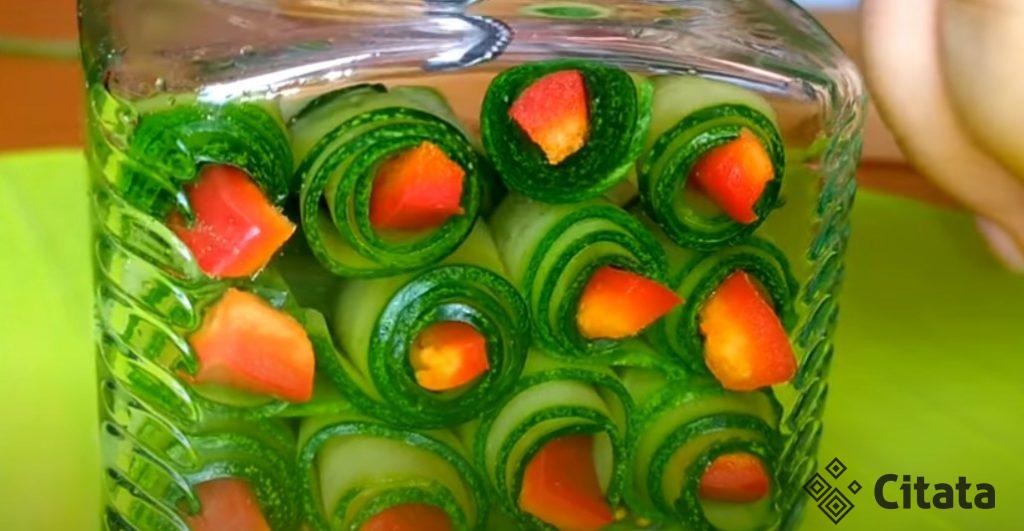 Хрустящие рулетики из огурцов на зиму! Все будут просить рецепт этих огурцов