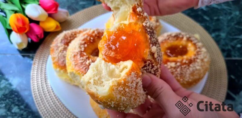 Круче, чем обычные булочки. Ватрушка с повидлом: вкусная и нежная выпечка