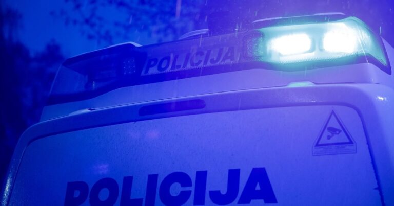 Alytuje rastas dingusio vyro kūnas Varčios miške