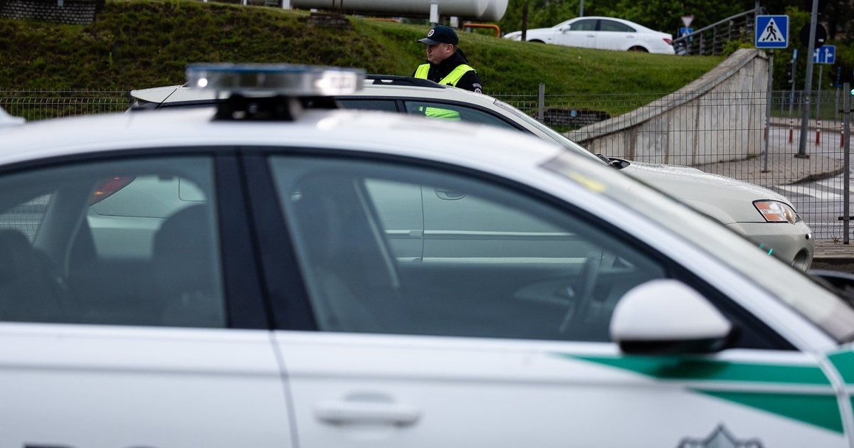 Policija rugpjūtį vykdys intensyvią eismo kontrolę: dėmesys ne tik vairuotojų blaivumui