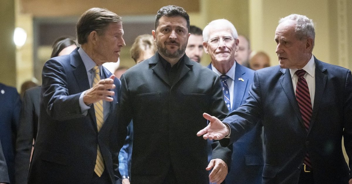 D. Trumpo požiūrio pokytis: iš skeptiko į Ukrainos rėmėją ir naujus diplomatinius žingsnius